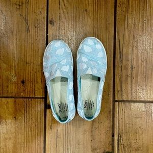 Toms cloud youth size 13.5 shoes